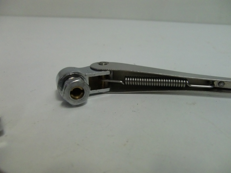 Marchal wiper arms , chrome LesSixTroenes